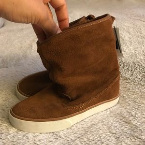 Gap Toddler Booties